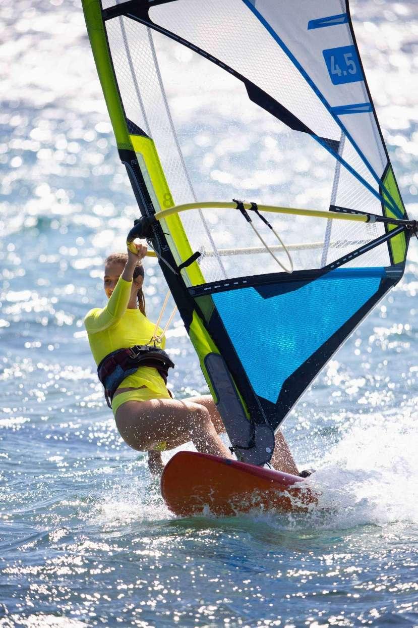午盘：美股午盘走高 道指与标普500指数创盘中新高