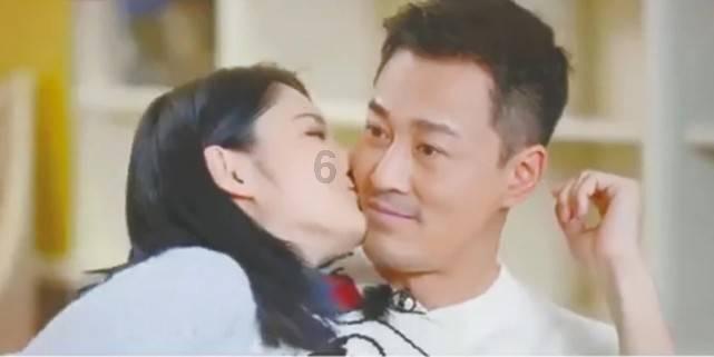 形容山洞里很黑的成语？游戏画面