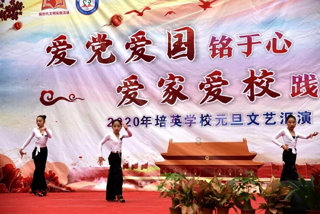 小萌兔的影分身